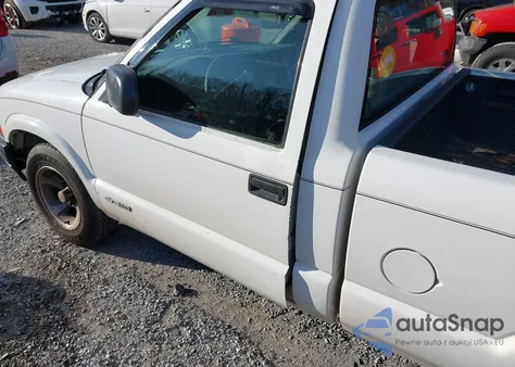 1998 Chevrolet S-10 Fleetside z USA, uszkodzony, nr VIN 1GCCS14X8WK240530